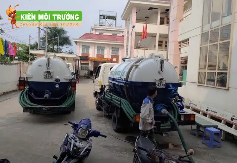 Kiến Môi Trường bật mí 5+ chiêu trò lừa đảo hút bể phốt