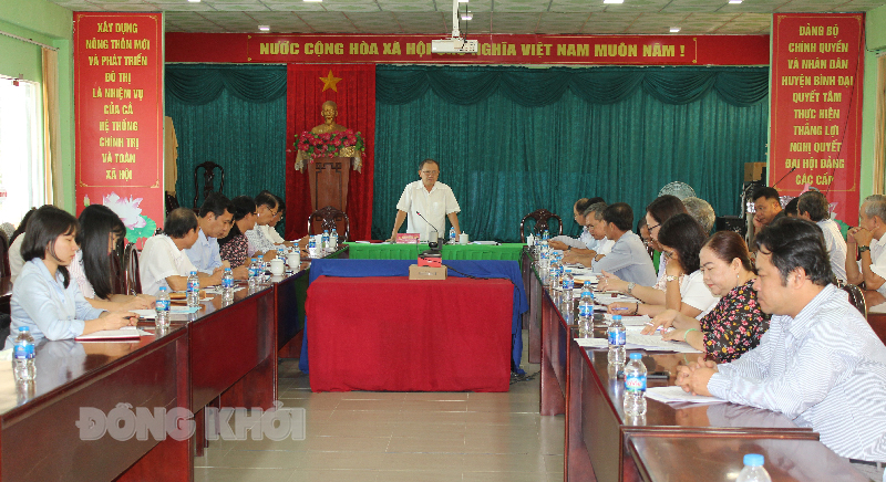 Phó chủ tịch Thường trực HĐND tỉnh Huỳnh Quang Triệu phát biểu tại buổi giám sát.
