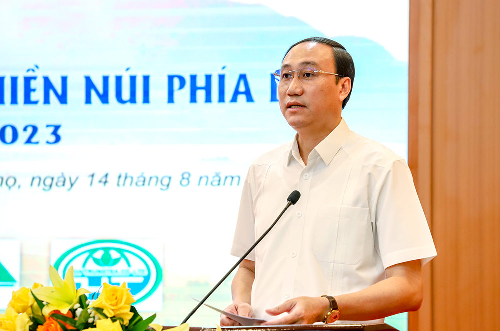 Đồng chí Phùng Khánh Tài - Phó Bí thư Thường trực Tỉnh ủy phát biểu chào mừng Hội thảo.