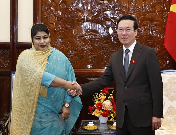 Chủ tịch nước Võ Văn Thưởng tiếp Đại sứ Bangladesh Samina Naz Chủ tịch nước Võ Văn Thưởng tiếp Đại sứ Bangladesh Samina Naz. (Ảnh: Thống Nhất/TTXVN)