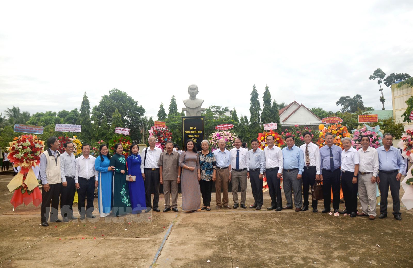 Khánh thành tượng Nữ sĩ Sương Nguyệt Anh và khai giảng năm học 2023-2024