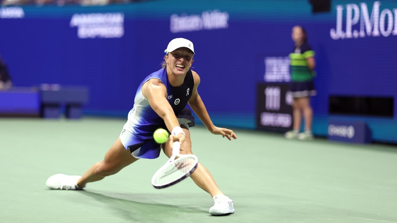 Iga Swiatek để mất vị trí số 1 TG sau khi dừng bước tại vòng 4 giải US Open 2023. (Ảnh: US Open)