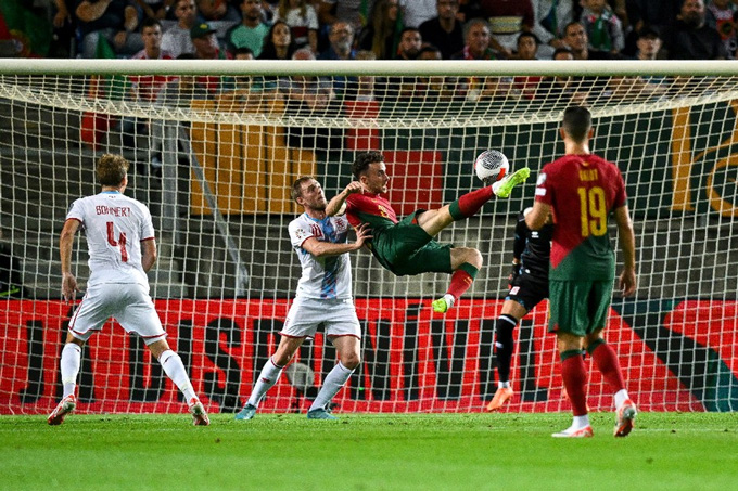 Bồ Đào Nha có 99% giành vé dự EURO 2024 Các cầu thủ Bồ Đào Nha thay nhau ghi bàn