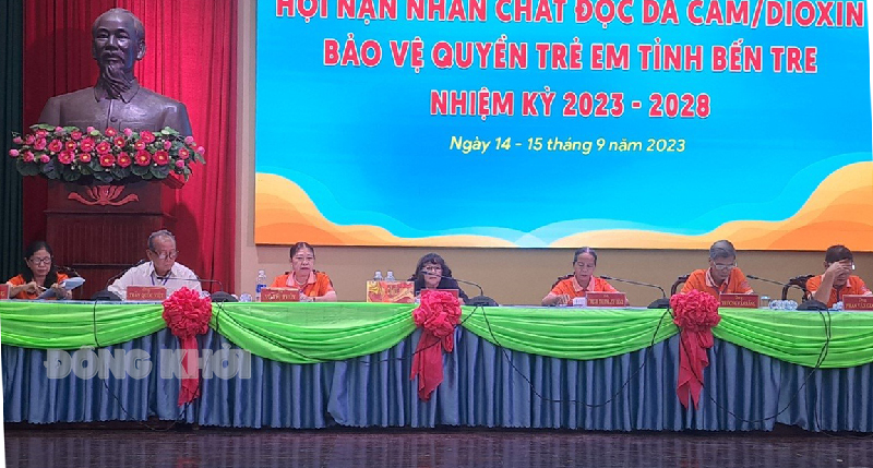 Các đại biểu dự phiên trù bị đại hội.