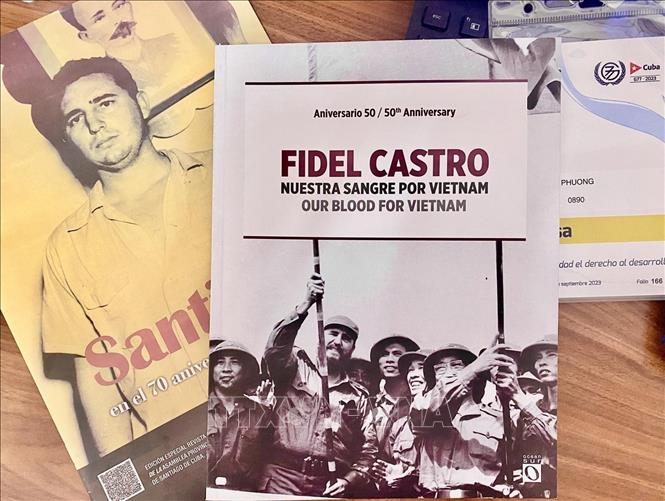 Hãng Thông tấn Prensa Latina trân trọng giới thiệu tới độc giả cuốn sách “Fidel Castro - Vì Việt Nam, nguyện hiến dâng cả máu! (Fidel Castro - Nuestra Sangre Por Vietnam)”. 