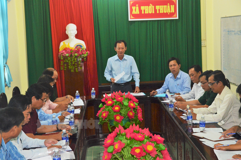 Quang cảnh buổi làm việc của đoàn công tác tỉnh với UBND xã Thừa Đức và Thới Thuận (Bình Đại) về phòng chống khai thác IUU.