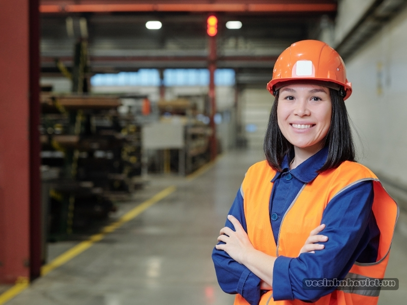 Vệ sinh công nghiệp là gì? Lợi ích đối với cơ sở sản xuất