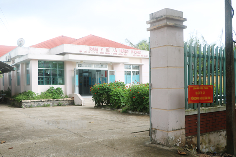 Ghi nhận 8,7 ngàn ca mắc đau mắt đỏ Sở Y tế yêu cầu Trung tâm Y tế các huyện/thành phố dự trù đầy đủ thuốc, vật tư, sinh phẩm, hóa chất phục vụ cho chống dịch đau mắt đỏ, đặc biệt là Cloramin B.