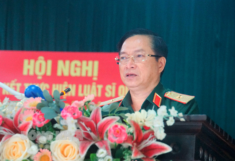 Tổng kết thực hiện Luật sĩ quan Quân đội Nhân dân Việt Nam Thiếu tướng Nguyễn Minh Triều - Phó tư lệnh Quân khu 9 phát biểu tại hội nghị.
