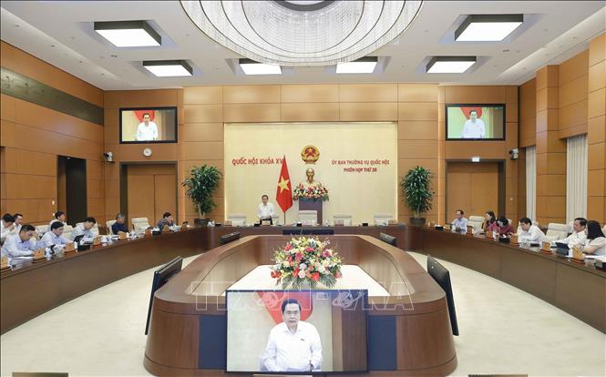 Phó chủ tịch Thường trực Quốc hội Trần Thanh Mẫn phát biểu tại Phiên họp. Ảnh: Doãn Tấn/TTXVN