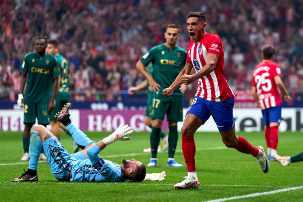 Molina Lucero ghi bàn góp công vào thắng lợi của Atletico