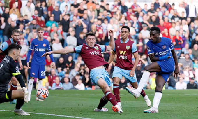 MU thắng ngược Brentford trong 3 phút cuối Pha xử lý điềm tĩnh của Jackson