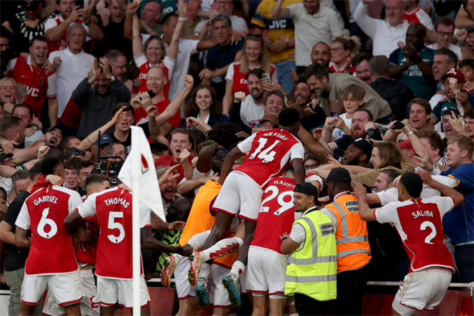 Thất bại cay đắng Man City Các cầu thủ Arsenal có chiến thắng khá may mắn