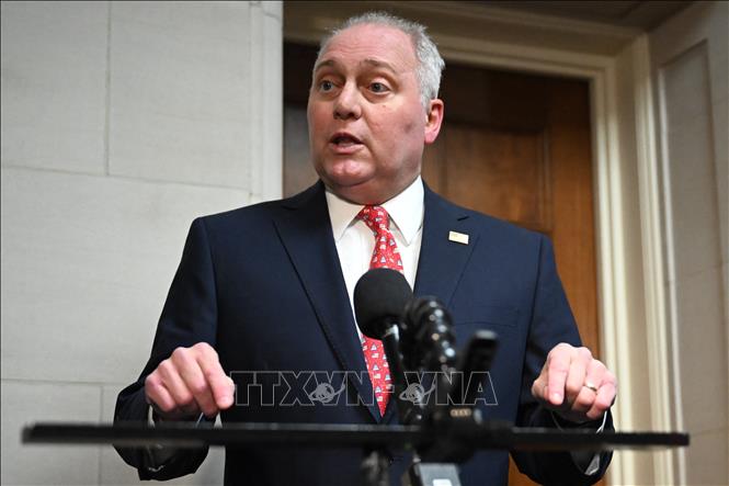 Lãnh đạo đa số tại Hạ viện Mỹ Steve Scalise phát biểu trước báo giới tại Washington, DC ngày 10-10-2023. Ảnh: AFP/TTXVN