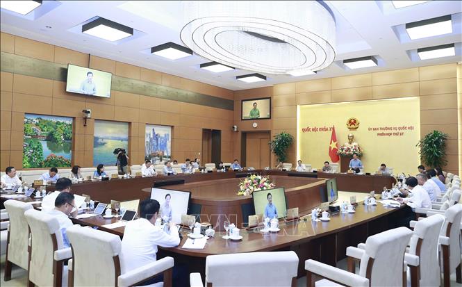 Bế mạc Phiên họp thứ 27 Ủy ban Thường vụ Quốc hội Quang cảnh phiên họp. Ảnh: Doãn Tấn/TTXVN