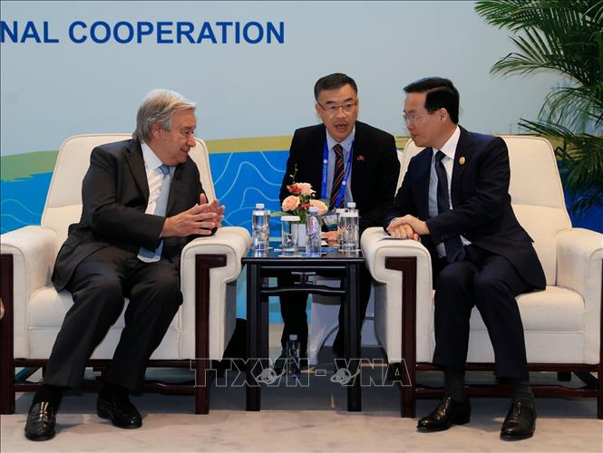 Chủ tịch nước Võ Văn Thưởng gặp Tổng Thư ký Liên hợp quốc Antonio Guterres. Ảnh: Thống Nhất/TTXVN