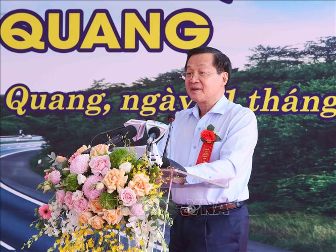 Phó Thủ tướng Lê Minh Khái phát lệnh khởi công cao tốc Tuyên Quang - Hà Giang Đồng chí Lê Minh Khái, Bí thư Trung ương Đảng, Phó Thủ tướng Chính phủ phát lệnh khởi công Dự án xây dựng đường cao tốc Tuyên Quang - Hà Giang (giai đoạn 1). Ảnh: An Đăng/TTXVN