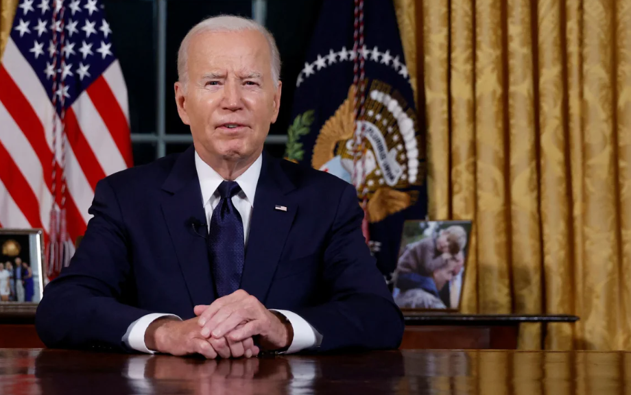 Tổng thống Joe Biden phát biểu với toàn dân Mỹ qua truyền hình. Ảnh: Reuters