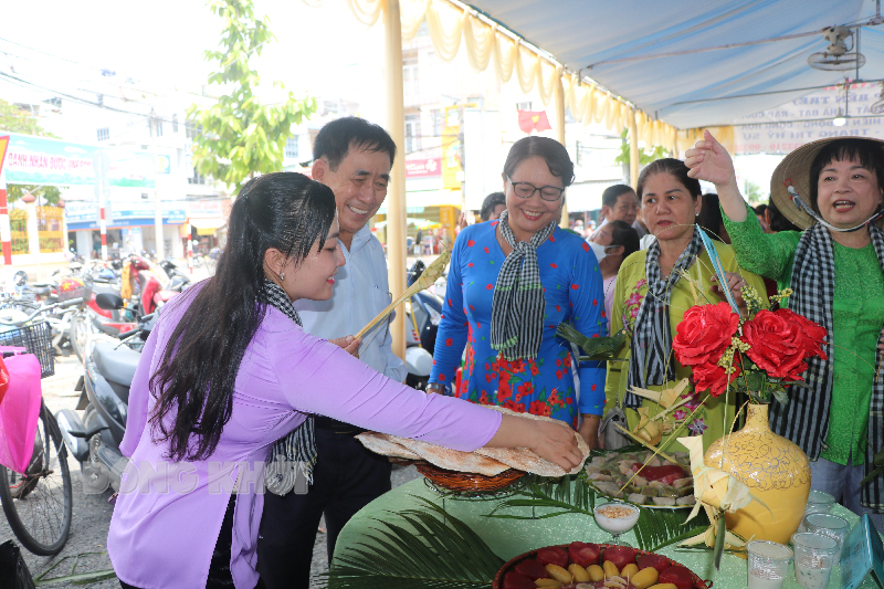 “Bình đẳng giới là thước đo của sự văn minh, tiến bộ và công bằng xã hội” là một trong những khẩu hiệu truyền thông của Tháng hành động.