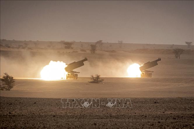 Hệ thống tên lửa pháo binh cơ động cao (HIMARS) của Mỹ trong một cuộc tập trận. Ảnh (tư liệu): AFP/TTXVN