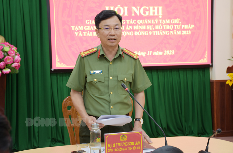 Đại tá Trương Sơn Lâm phát biểu chỉ đạo hội nghị.