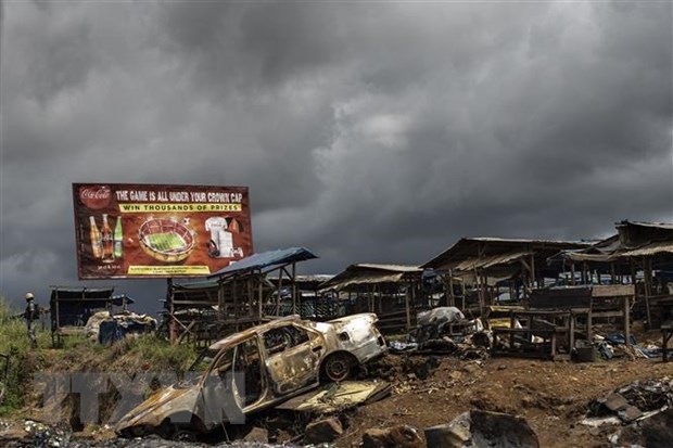 Hiện trường một vụ tấn công tại Cameroon. Ảnh: AFP/TTXVN