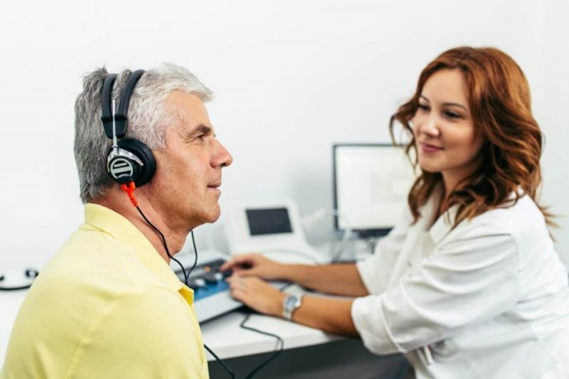 Mua máy trợ thính có cần đo không? 99% người dùng không biết điều này!