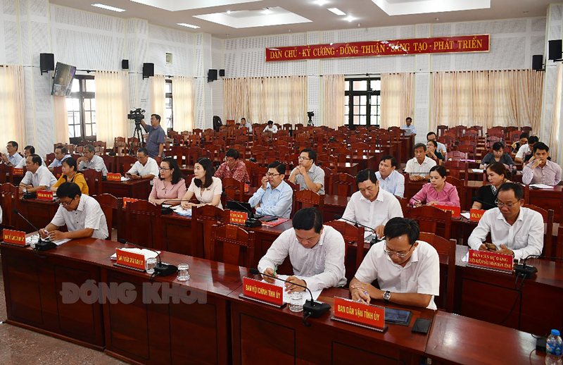 Nâng cao hiệu lực, hiệu quả công tác kiểm tra, giám sát, kỷ luật của đảng Đại biểu tham dự tọa đàm “Giải pháp nâng cao chất lượng, hiệu quả công tác kiểm tra, giám sát theo Điều 30 Điều lệ Đảng”.