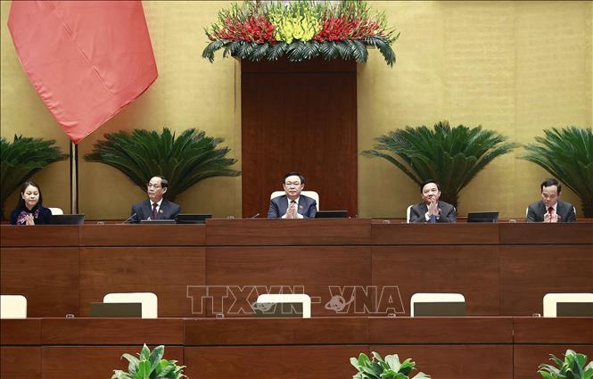 Chủ tịch Quốc hội Vương Đình Huệ và đại biểu chủ trì hội nghị. Ảnh: Doãn Tấn/TTXVN