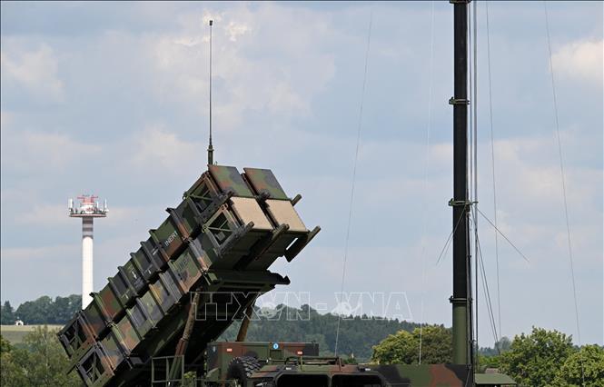 Hệ thống tên lửa phòng không Patriot tại căn cứ quân sự Kaufbeuren ở miền Nam Đức. Ảnh: AFP/TTXVN