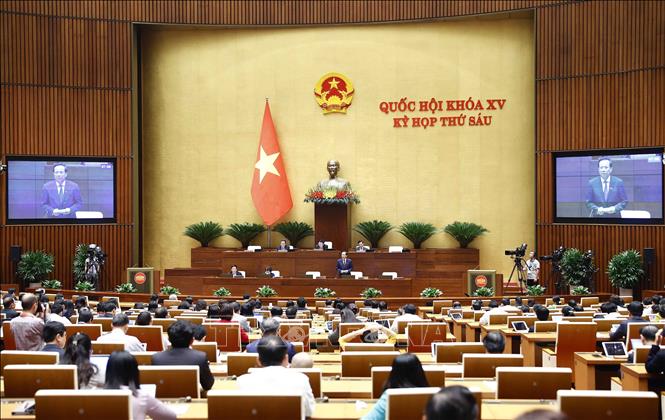 Ngày 24-11-2023, Quốc hội biểu quyết và thảo luận một số luật quan trọng Bộ trưởng Bộ Lao động - Thương binh và Xã hội Đào Ngọc Dung phát biểu giải trình, làm rõ một số vấn đề đại biểu Quốc hội nêu về dự án Luật Bảo hiểm xã hội (sửa đổi). Ảnh: Doãn Tấn/TTXVN