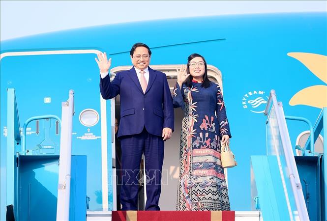 Thủ tướng Phạm Minh Chính tới Ankara, bắt đầu thăm chính thức Thổ Nhĩ Kỳ Thủ tướng Phạm Minh Chính và Phu nhân lên đường tham dự COP28 và thăm chính thức Thổ Nhĩ Kỳ, ngày 28-11-2023. Ảnh: Dương Giang/TTXVN