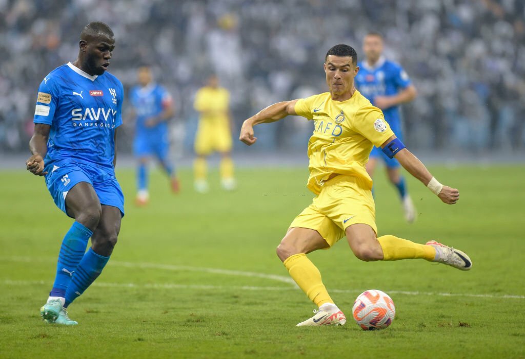 Al Nassr thất bại nặng nề trước Al Hilal Ronaldo tịt ngòi trong ngày Al Nassr nhận thất bại lớn tại Saudi Pro League. Ảnh: GETTY