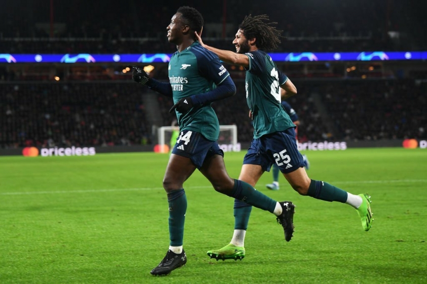 Nketiah mở tỷ số cho Arsenal. Ảnh: GETTY