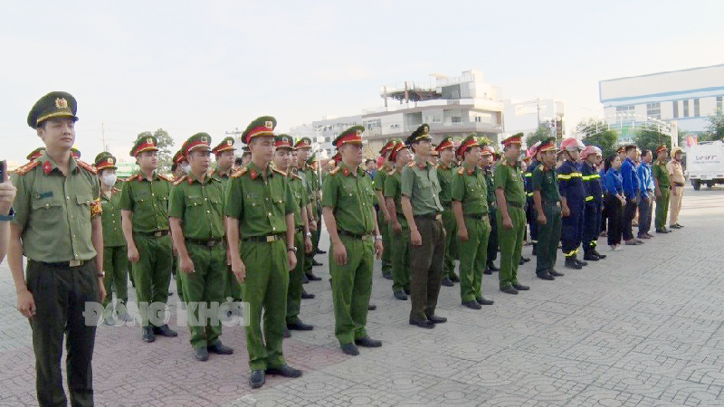 Quang cảnh buổi lễ. Ảnh: Trần Xiện.