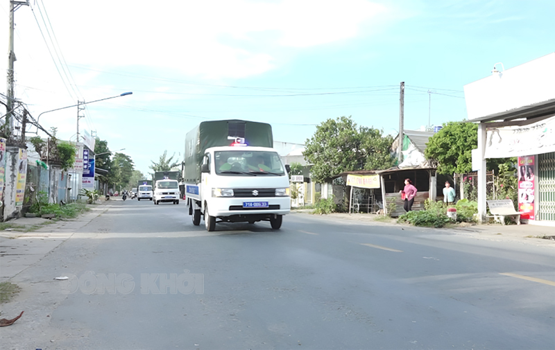 Diễu hành tuyên truyền trên các tuyến đường. Thanh Tuyền