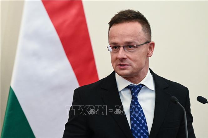 Ngoại trưởng Hungary Peter Szijjarto phát biểu tại một cuộc họp báo ở Budapest. Ảnh: AFP/TTXVN