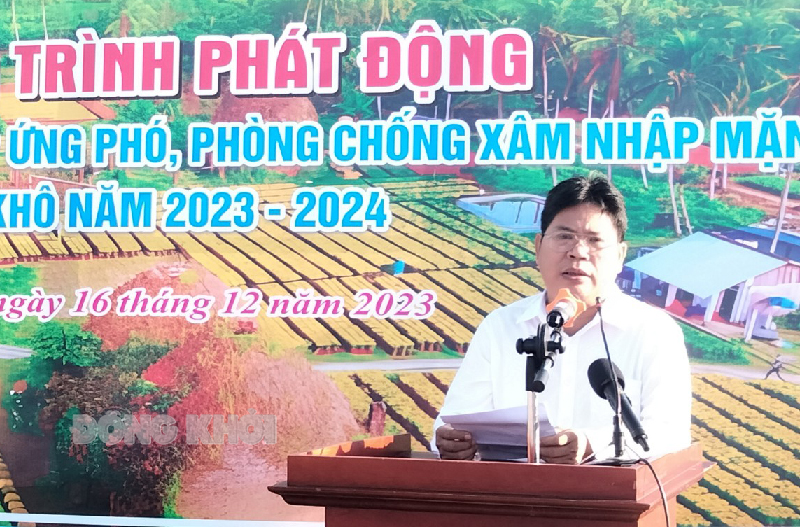 Chủ tịch Hội Nông dân tỉnh Nguyễn Văn Bàn phát biểu tại chương trình phát động. 