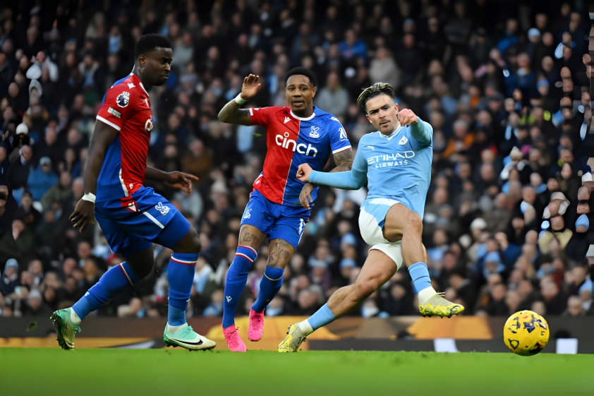Grealish di chuyển thông minh để đón bóng ghi bàn mở tỷ số cho Man City. Ảnh: Getty