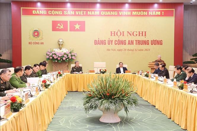 Tổng Bí thư Nguyễn Phú Trọng dự Hội nghị Đảng ủy Công an Trung ương Tổng Bí thư Nguyễn Phú Trọng phát biểu chỉ đạo hội nghị. Ảnh: Trí Dũng/TTXVN
