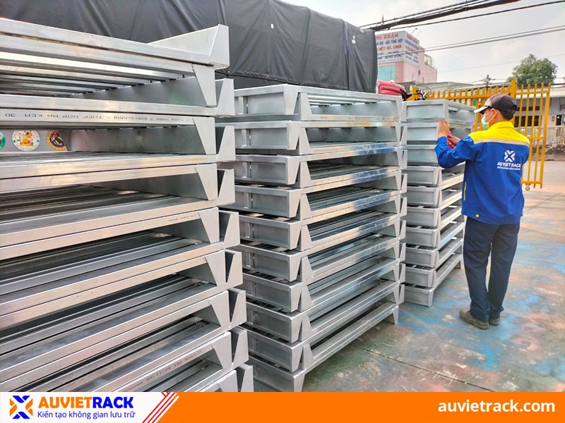 Pallet sắt Au Viet Rack