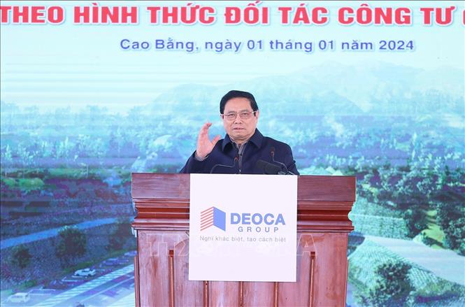 Thủ tướng Phạm Minh Chính phát lệnh Lễ khởi công dự án cao tốc Đồng Đăng - Trà Lĩnh. Ảnh: Dương Giang/TTXVN