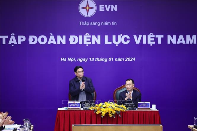 Thủ tướng Phạm Minh Chính làm việc với Tập đoàn Điện lực Việt Nam (EVN). Ảnh: Dương Giang/TTXVN