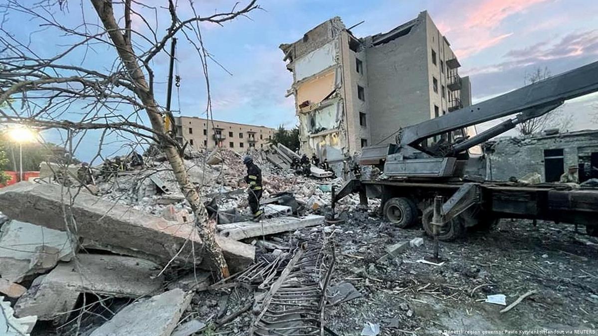 Nền kinh tế Ukraine bị tàn phá nặng nề vì xung đột. Ảnh: DW/Reuters