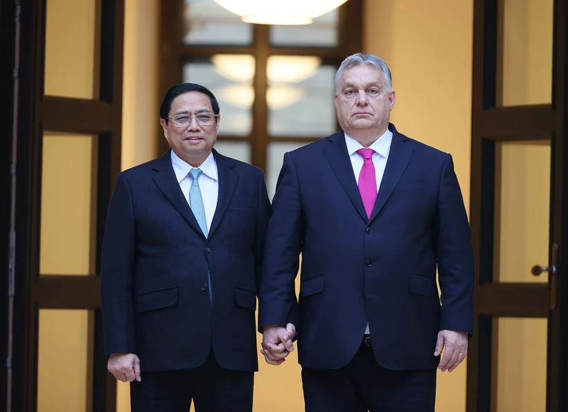 Thủ tướng Phạm Minh Chính và Thủ tướng Hungary Viktor Orbán. Ảnh: Dương Giang-TTXVN
