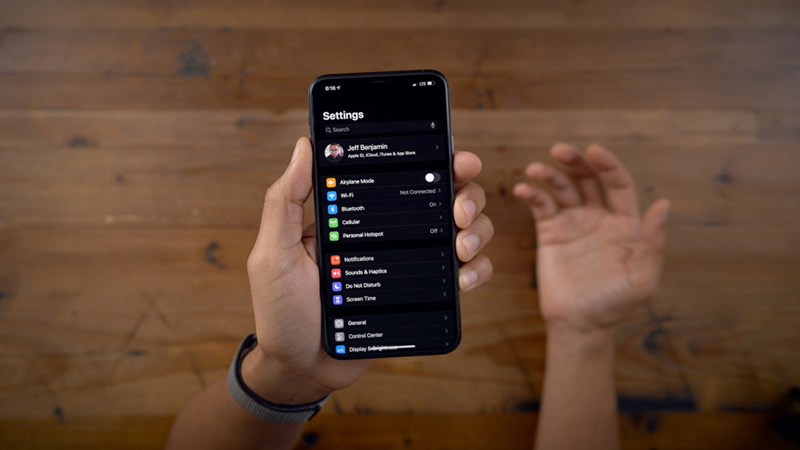 Có nên mua iPhone 11 Pro vào thời điểm này không