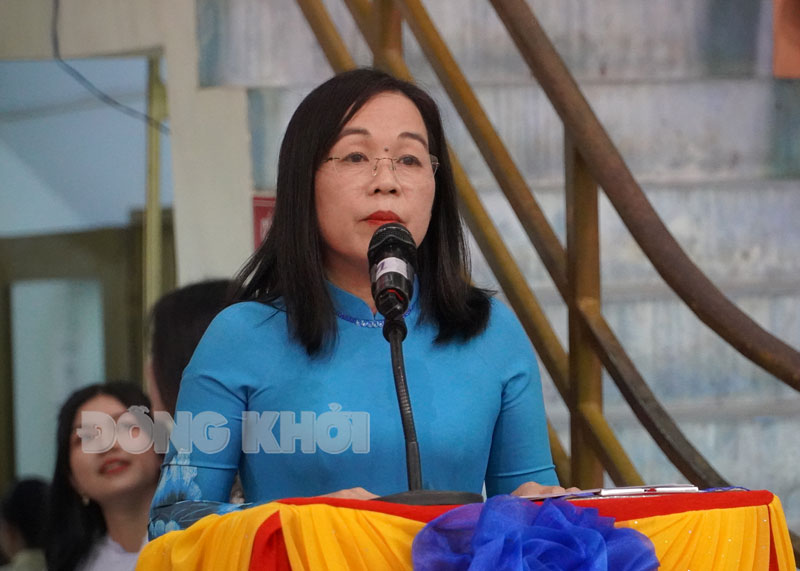 Giám đốc Sở Giáo dục và Đào tạo La Thị  Thúy phát biểu khai mạc