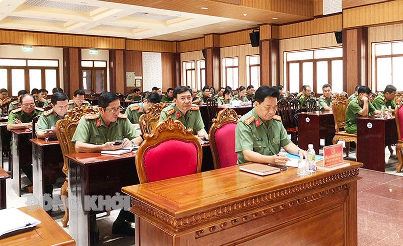 Đảng ủy Công an tỉnh tăng cường kiểm tra, giám sát phòng ngừa vi phạm Đại biểu tham dự hội nghị triển khai công tác kiểm tra, giám sát năm 2024 của Đảng ủy Công an tỉnh.