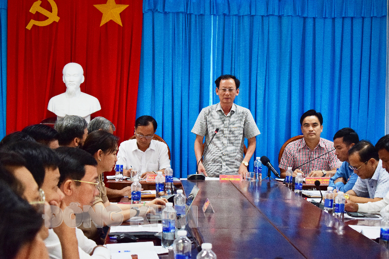Lãnh đạo tỉnh làm việc với UBND huyện Mỏ Cày Nam về tiến độ xây dựng huyện nông thôn mới Phó chủ tịch UBND tỉnh Nguyễn Minh Cảnh phát biểu chỉ đạo tại buổi làm việc.
