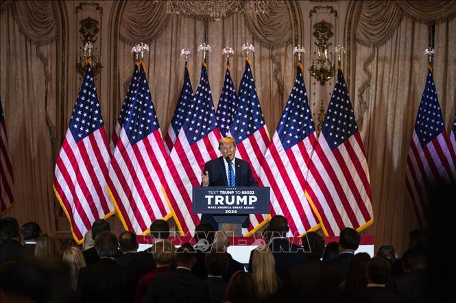 Cựu Tổng thống Donald Trump phát biểu tại sự kiện bầu cử "Siêu thứ Ba" ở Palm Beach, Florida, 5-3-2024. Ảnh: AFP/TTXVN